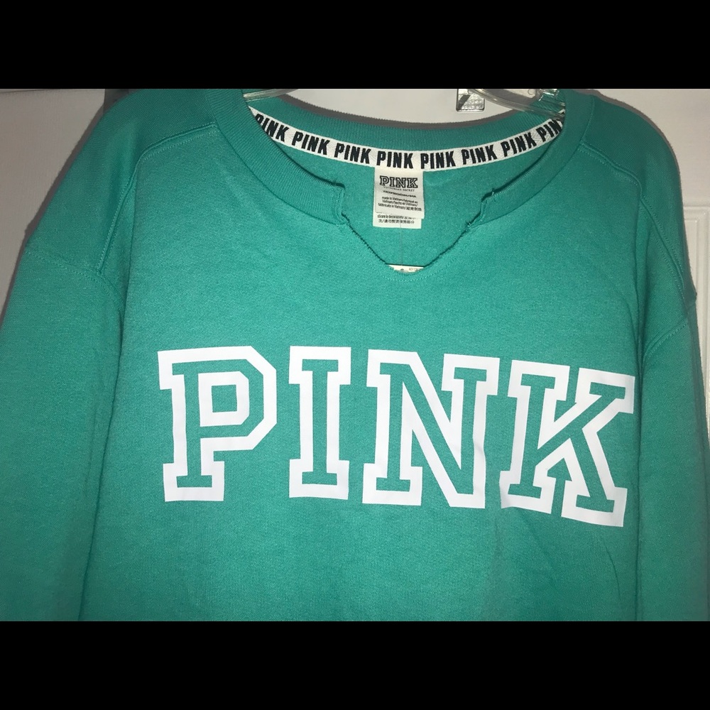 Pink light weight sweat shirt. Brand New 🌸